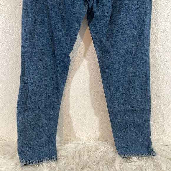 BDG Mom High Rise Distressed Denim Jeans Size 26 - Picture 7 of 9